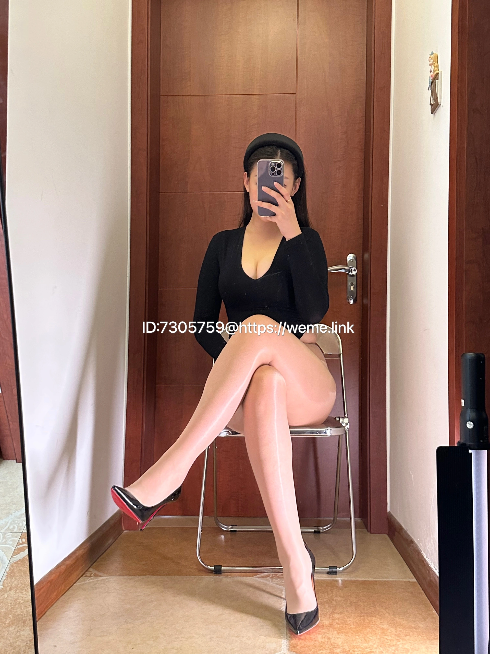 美邵女Baby - NO.027 油亮丝袜 3